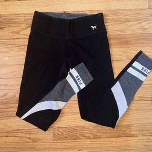 VICTORIAS SECRET - PINK - XS YOGA PANTS